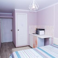 Фото Отель YourHouse (ЙоХаус) в 1-м микрорайоне 5