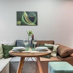 Апартаменты улучшенные с 1 двуспальной кроватью