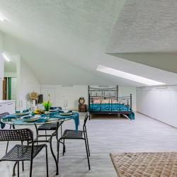 Фото Апартаменты на улице Меридианная