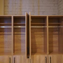 Кровать в 10-местном общем мужском номере №316