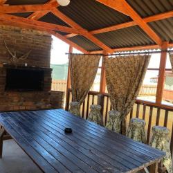 Номер стандарт с 1 односпальной и 1 двуспальной кроватью