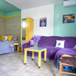 Номер семейный с 1 двуспальной кроватью Лаванда