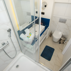 Фото Отель Orbi City GE (Орби Сити Джи)