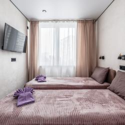 Апартаменты студия Апартаменты на Эйнштейна 4 с 2 односпальными кроватями