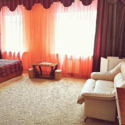 Номер полулюкс с 1 двуспальной кроватью