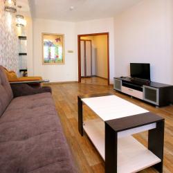 Фото Апартаменты на улице Василия Гольцова 2/3