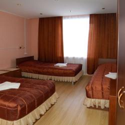 Номер стандарт с 3 односпальными кроватями (с завтраком)