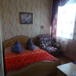 Номер полулюкс с 1 двуспальной кроватью