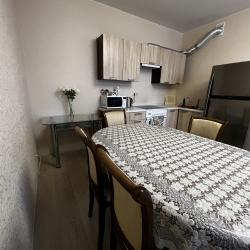 Фото Отель AlexHome (АлексХоум) на улице Строителей 9-199