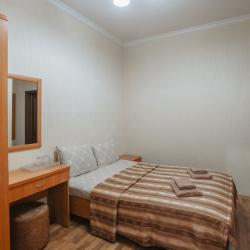 Номер стандарт с 1 двуспальной кроватью