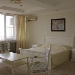 Фото Отель SHE (ШИ)