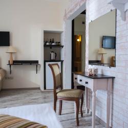 Номер стандарт с 2 односпальными кроватями (вид на бассейн)