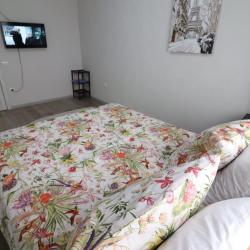 Фото Отель Уютный дом на улице Савушкина 6И