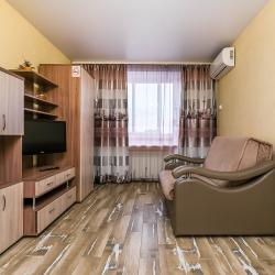 Фото Отель В гости на улице Челюскинцев 44