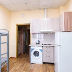 Кровать в 12-местном общем номере