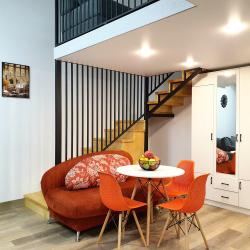 3-комнатные апартаменты студия г. Коломна, ул. Девичье поле, дом 10А, кв. 13 (мансарда)