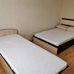 Фото Апартаменты на улице Молодогвардейцев 70 В