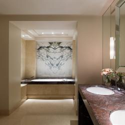 Люкс Four Seasons Executive