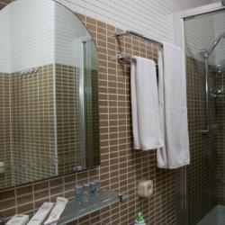 Номер эконом с 1 двуспальной кроватью (удобства на этаже)