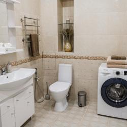 Фото Апартаменты VisitNovorossiysk (Визит) на набережной Адмирала Серебрякова