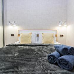 Фото Отель LetoApart (ЛетоАпарт) на улице Лейтенанта Шмидта 17-10