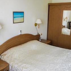 2-местный номер стандарт с 1 двуспальной кроватью