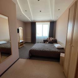 Номер стандарт с 1 двуспальной кроватью