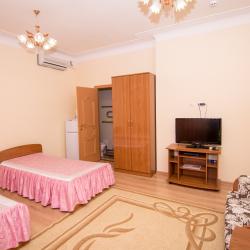 Номер стандарт семейный с 2 односпальными кроватями