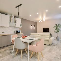 Фото Апартаменты на Холмогорова 21а