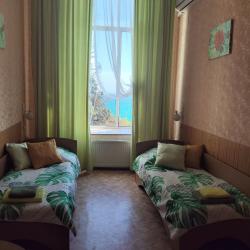 3-местный номер стандарт улучшенный с 2 односпальными кроватями