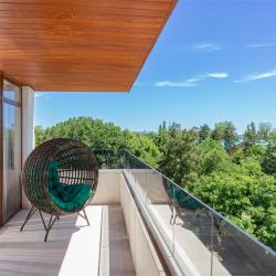 Номер люкс с 2 двуспальными кроватями и видом на море