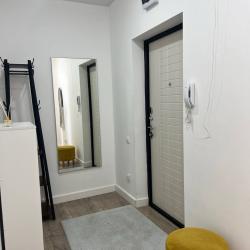 Фото Отель Стильная 1-к квартира в центре города