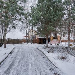 Фото Отель Дом на улице Центральная 81А