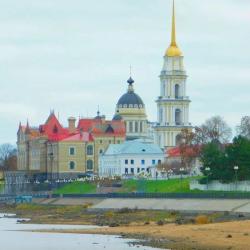 Фото Апартаменты на улице Крестовая