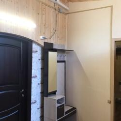 Номер стандарт с 1 двуспальной кроватью и кресло-кроватью (мансарда)