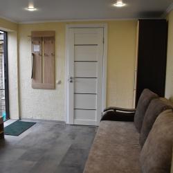 Эконом с диваном