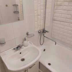 Фото Апартаменты на улице Ньютона 53