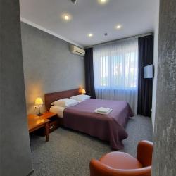 Номер стандарт с 1 двуспальной кроватью