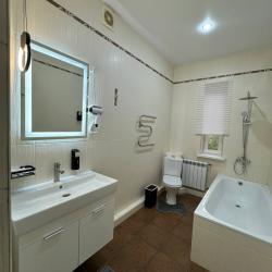 Номер люкс с 1 двуспальной кроватью с балконом