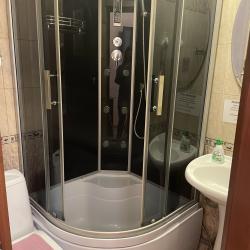 Комната стандарт с 1 двуспальной кроватью и креслом-кроватью