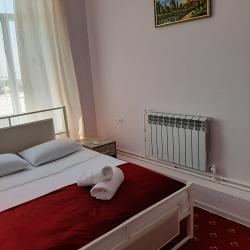 Номер стандарт с 1 двуспальной кроватью