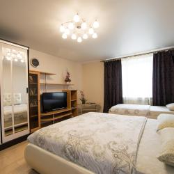 Фото Отель НаСутки35 на Челюскинцев 62