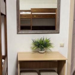 Кровать в 6-местном общем женском номере №1 (общие удобства)