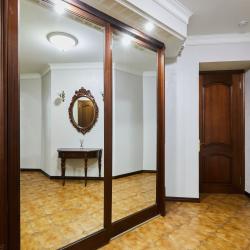 Фото Отель FlatStay Достоевского 38 | 3шка на 8 человек в Петербургском стиле