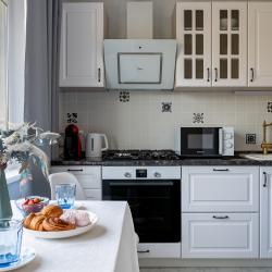 Фото Апартаменты Стильные на Альпийской