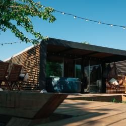 Дом у яблони