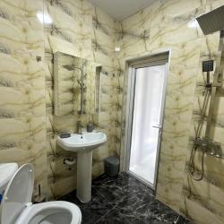 Номер люкс семейный с 1 двуспальной кроватью