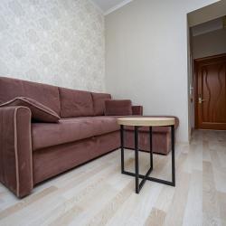 Номер делюкс с 1 двуспальной кроватью (вид на бассейн)