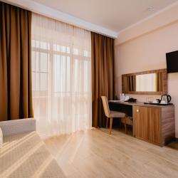 Фото Отель Family Pride Inn (Фэмили Прайд Инн)