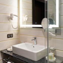 Фото Opera Wellness Hotel (Опера Велнесс Отель)